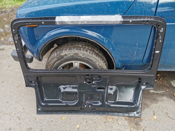 Дверь задняя пластиковая для B@3 21213, 21214 "L@DA 4x4" купить недорого с доставкой в Иваново