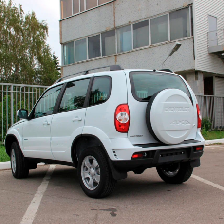 Колпак запасного колеса Chevrolet Niv@ (гладкий, под покраску) купить недорого с доставкой в Иваново